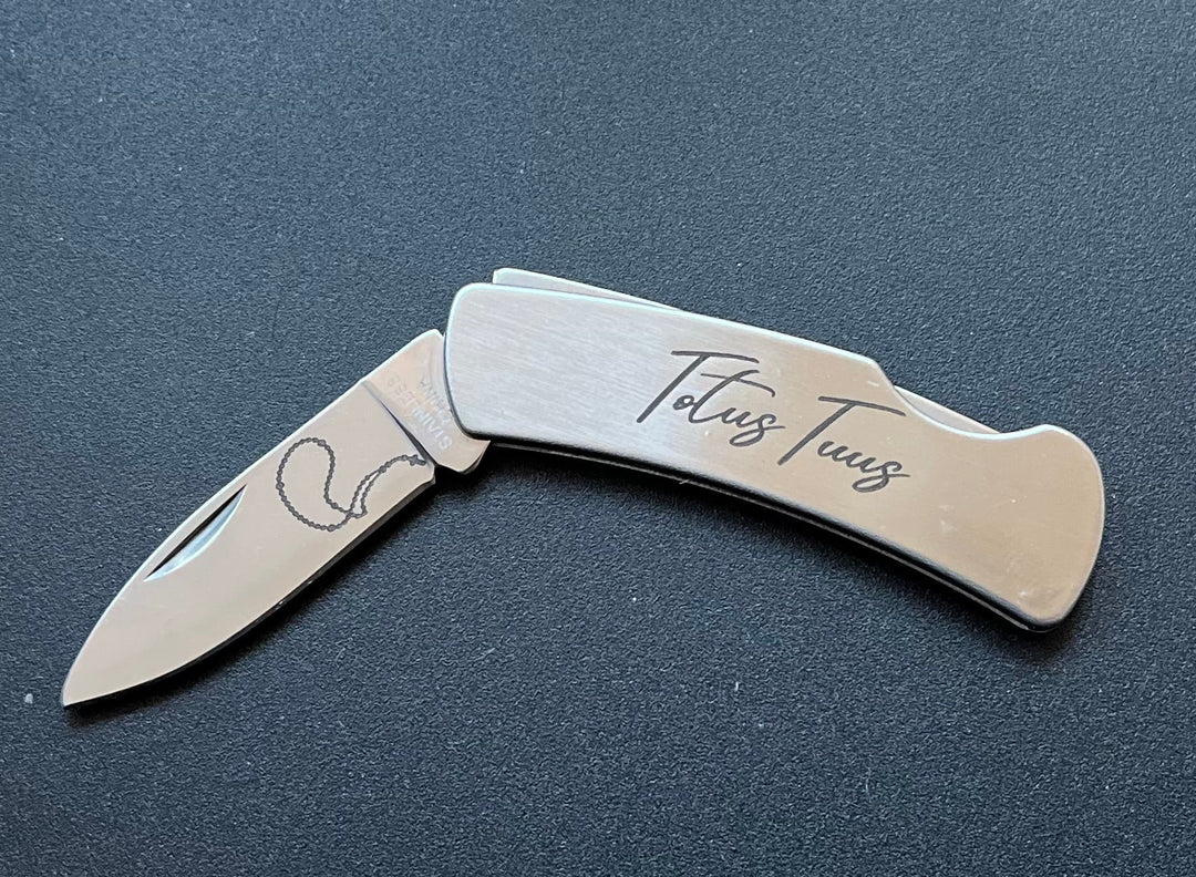 Totus Tuus Knife